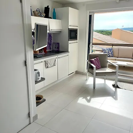 Vue 180 Degres Mer-colline, Plages 100m, Piscine, Box , Domaine Coudouliere Six Four Les Plages Сис-Фур-Ле-Пляж