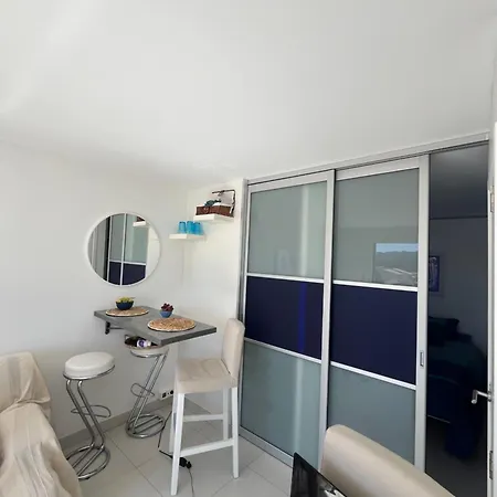 Vue 180 Degres Mer-colline, Plages 100m, Piscine, Box , Domaine Coudouliere Six Four Les Plages