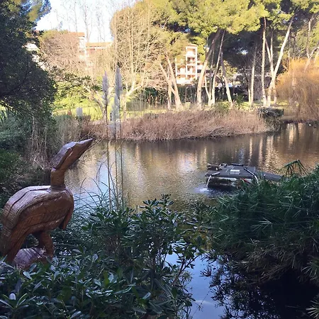 Vue 180 Degres Mer-colline, Plages 100m, Piscine, Box , Domaine Coudouliere Six Four Les Plages Apartment Six-Fours-les-Plages