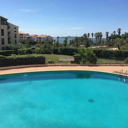 Апартаменты Vue 180 Degres Mer-colline, Plages 100m, Piscine, Box , Domaine Coudouliere Six Four Les Plages Сис-Фур-Ле-Пляж
