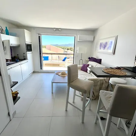 Vue 180 Degres Mer-colline, Plages 100m, Piscine, Box , Domaine Coudouliere Six Four Les Plages * Сис-Фур-Ле-Пляж